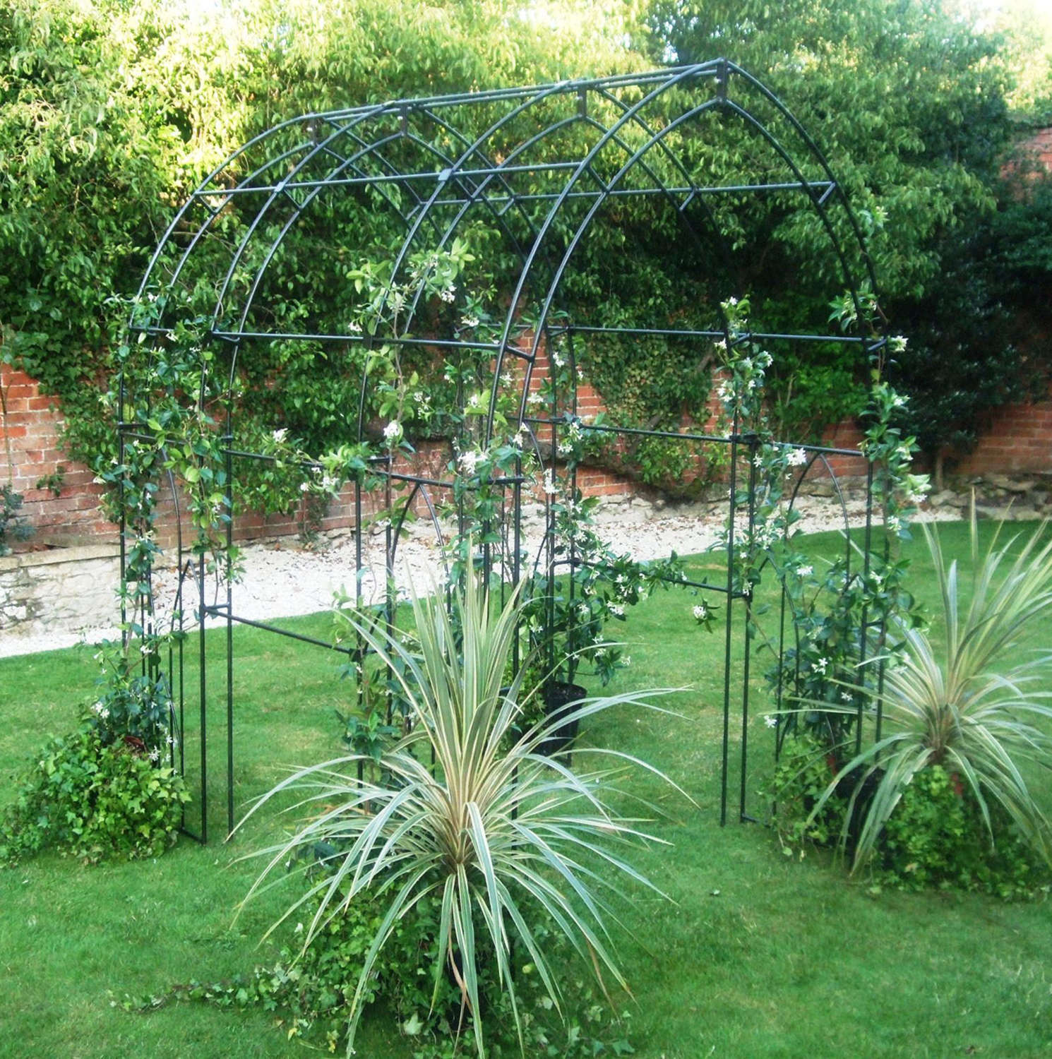 Poppyforge Gothic Arch tunnel manufactured in the UK