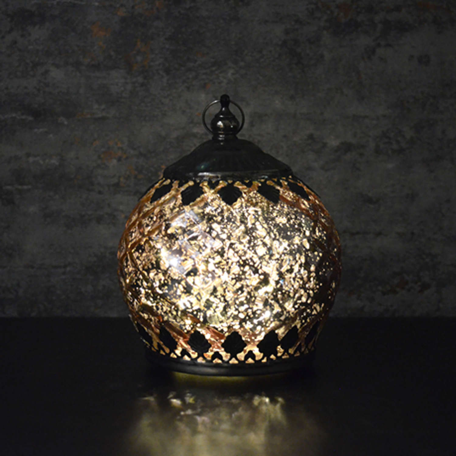 Champagne LED pattern lantern
